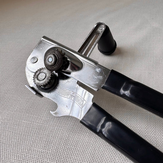 Swing-A-Way Can Opener