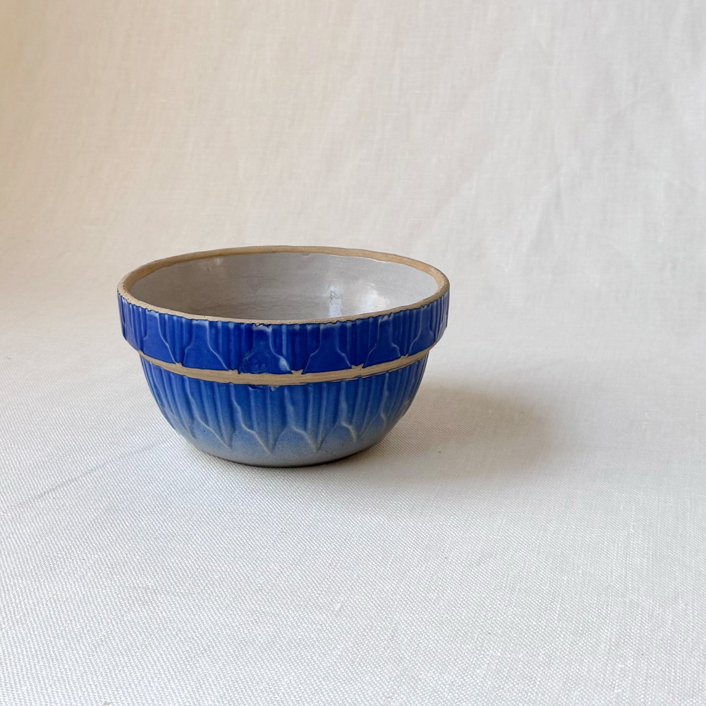 Antique Cobalt Blue 'Picket Fence' Stoneware Bowls