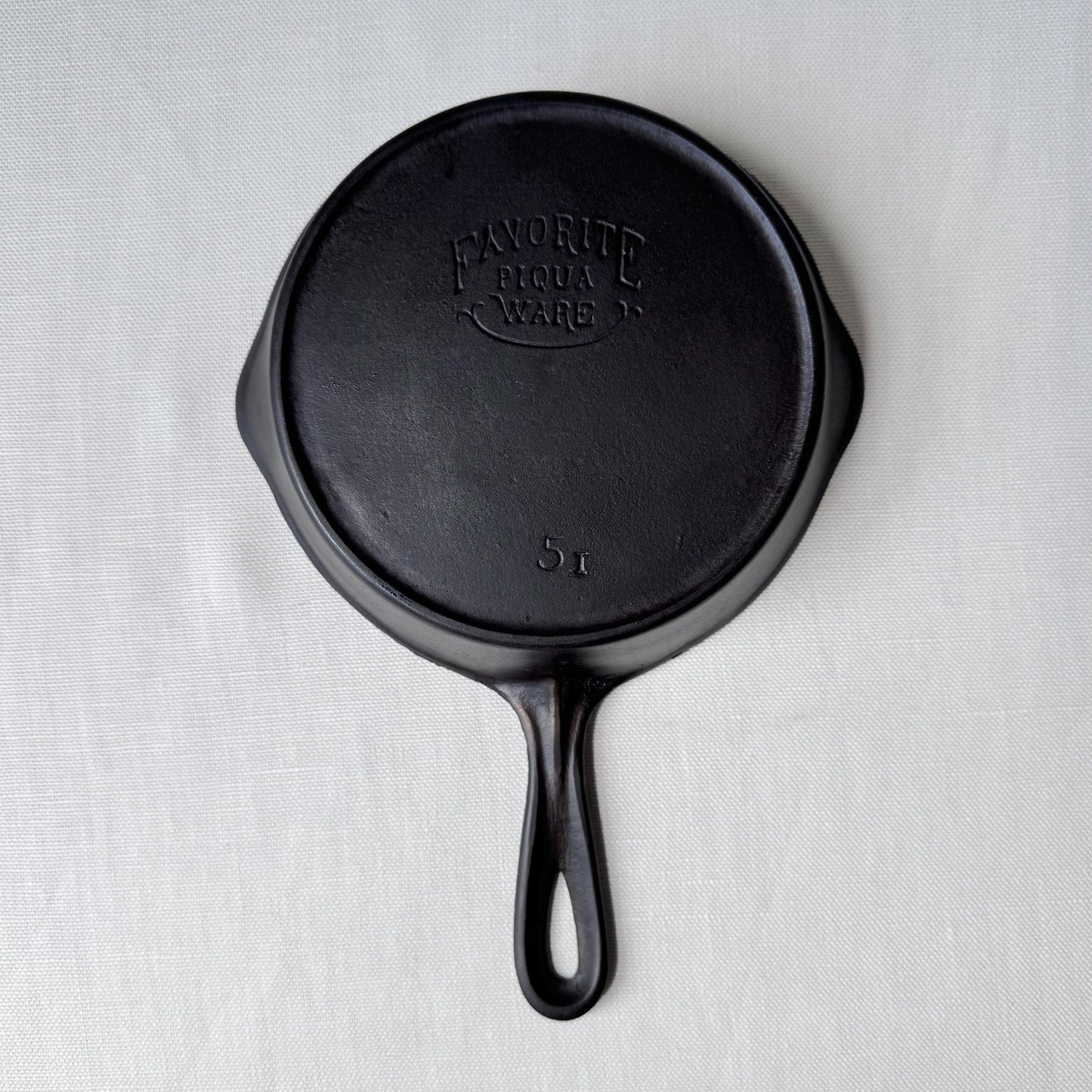 Favorite Piquaware No. 5 Cast Iron Skillet
