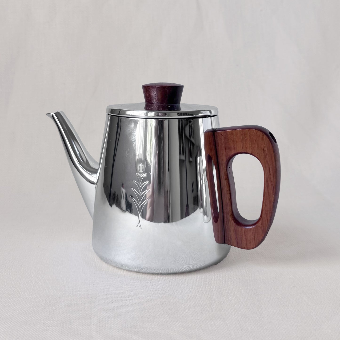 MCM 'Sona De Luxe' Chrome Tea Set