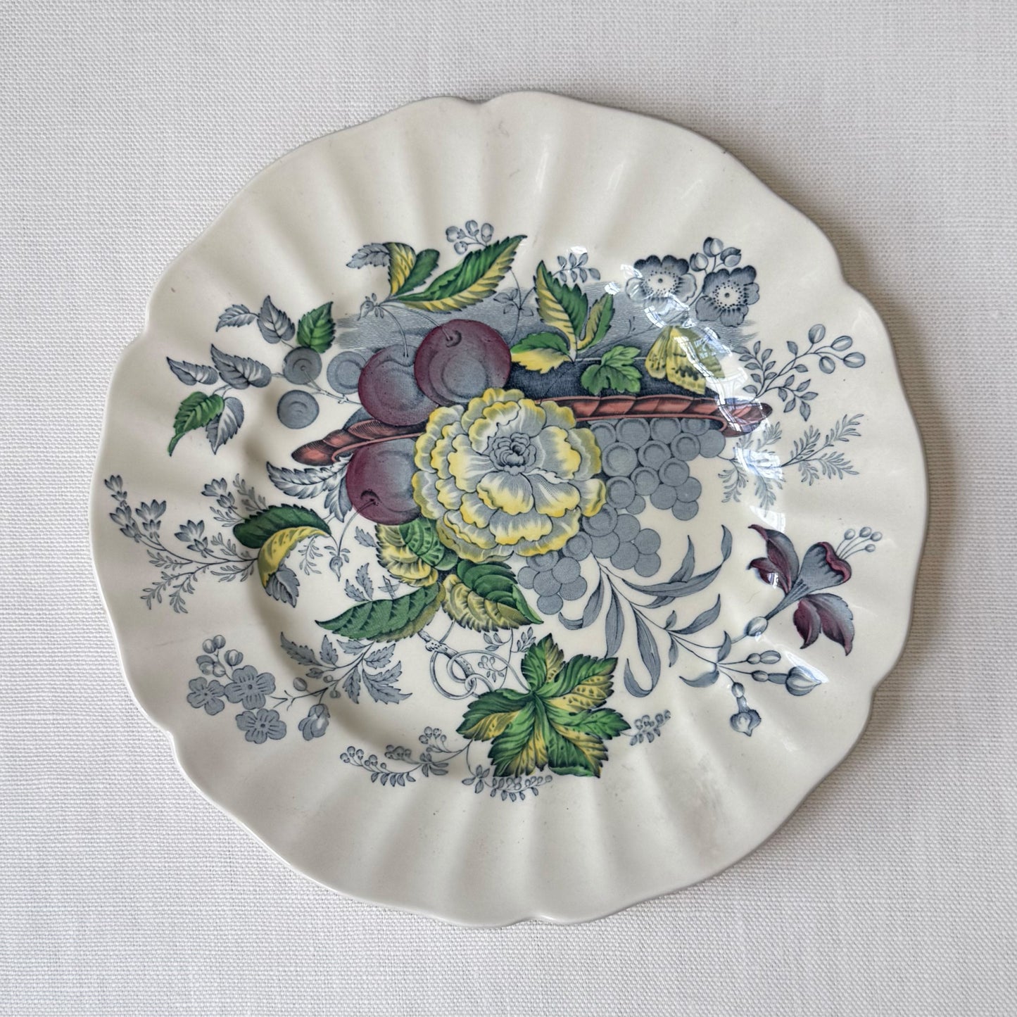 'Royal Doulton' Kirwood Pattern Fruit Plates