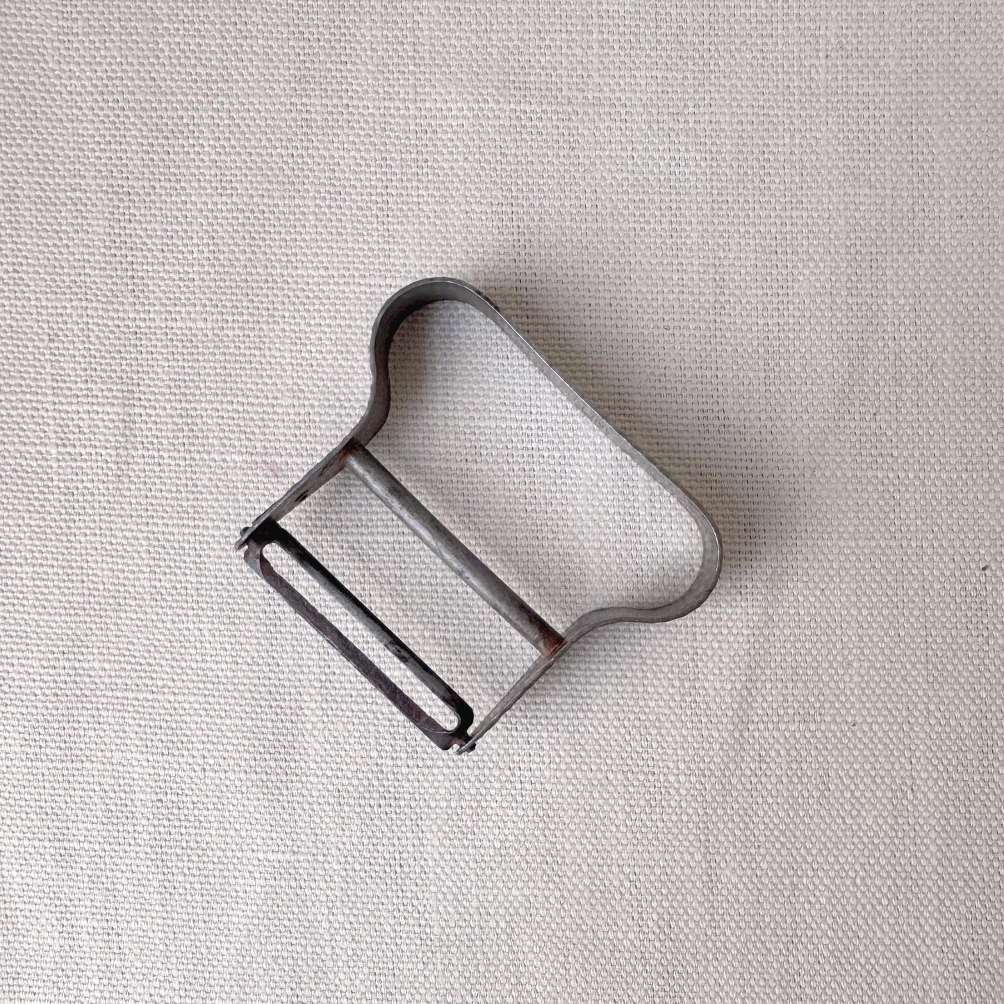 1930's Textured Hand Peeler