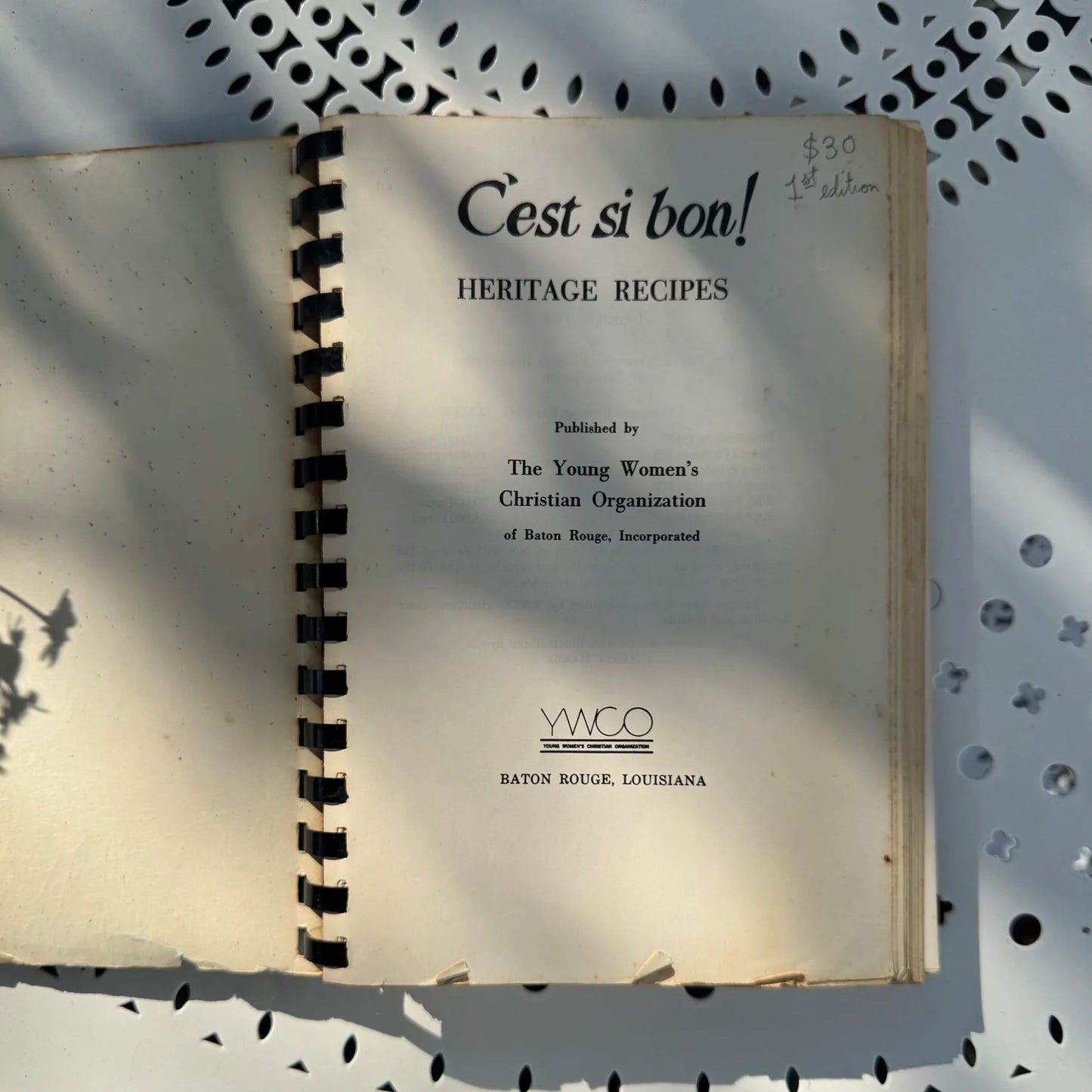 1st Edition 'C'est Si Bon' Green Spiral Bound Cookbook