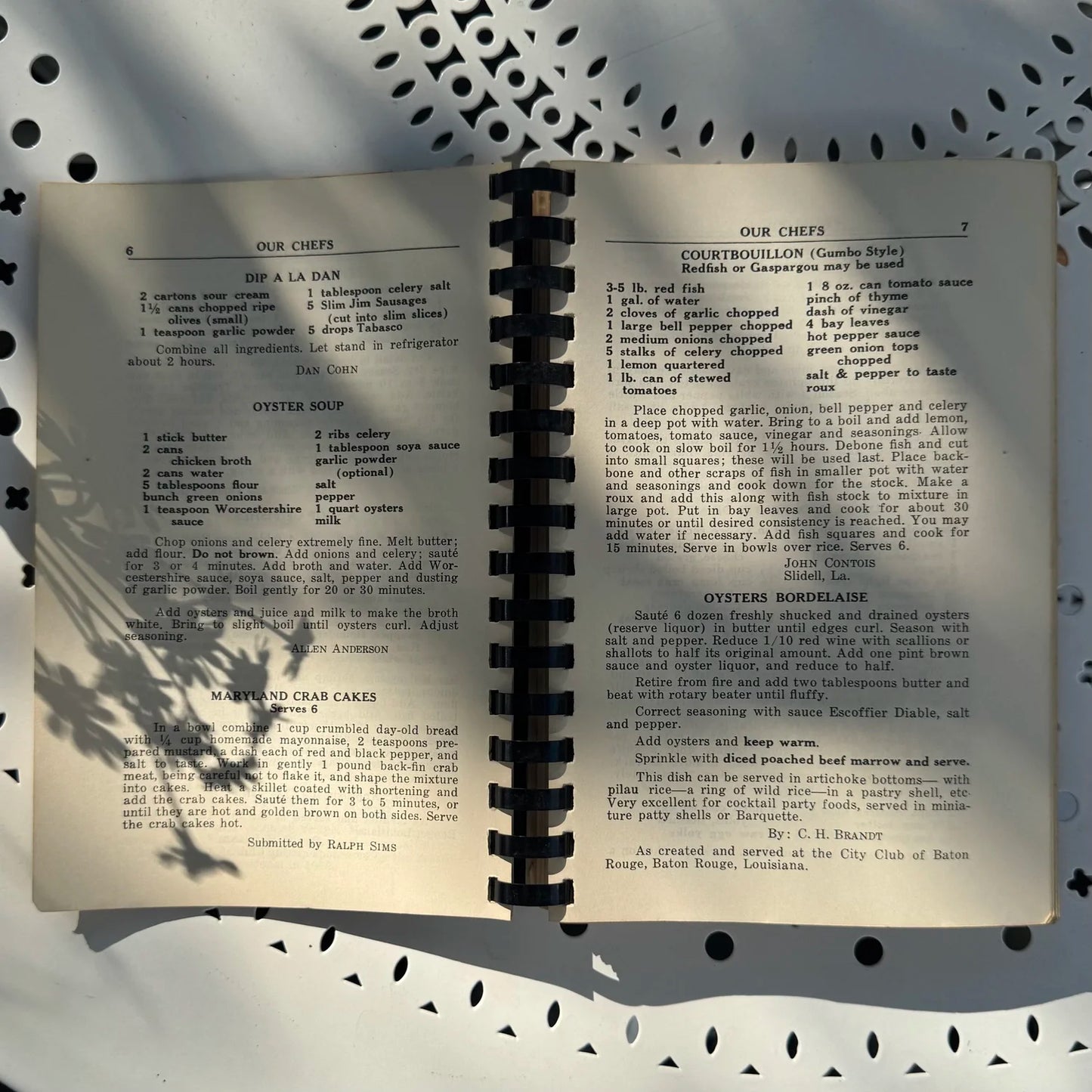 1st Edition 'C'est Si Bon' Green Spiral Bound Cookbook