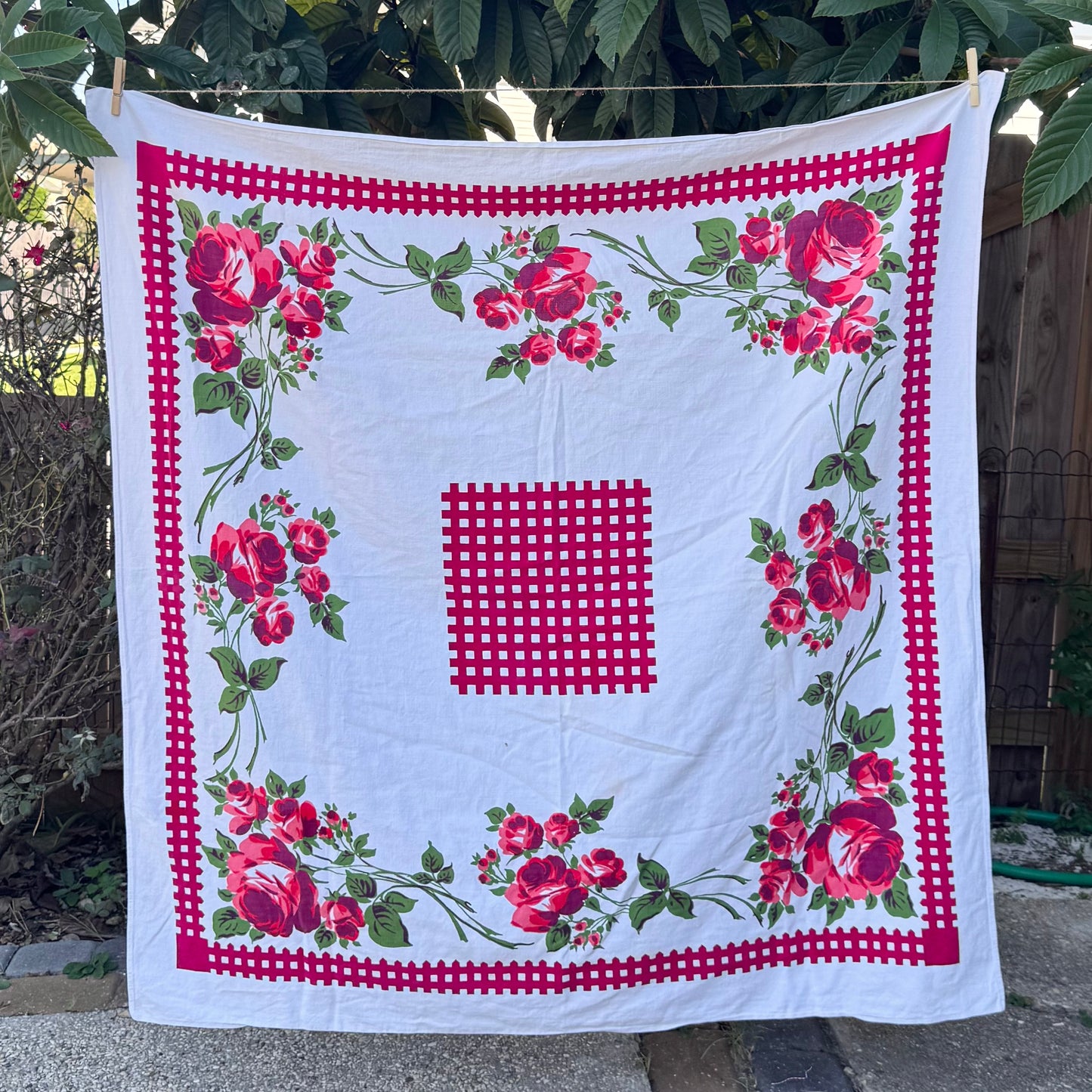 MCM 1950's Roses & Gingham Square Tablecloth