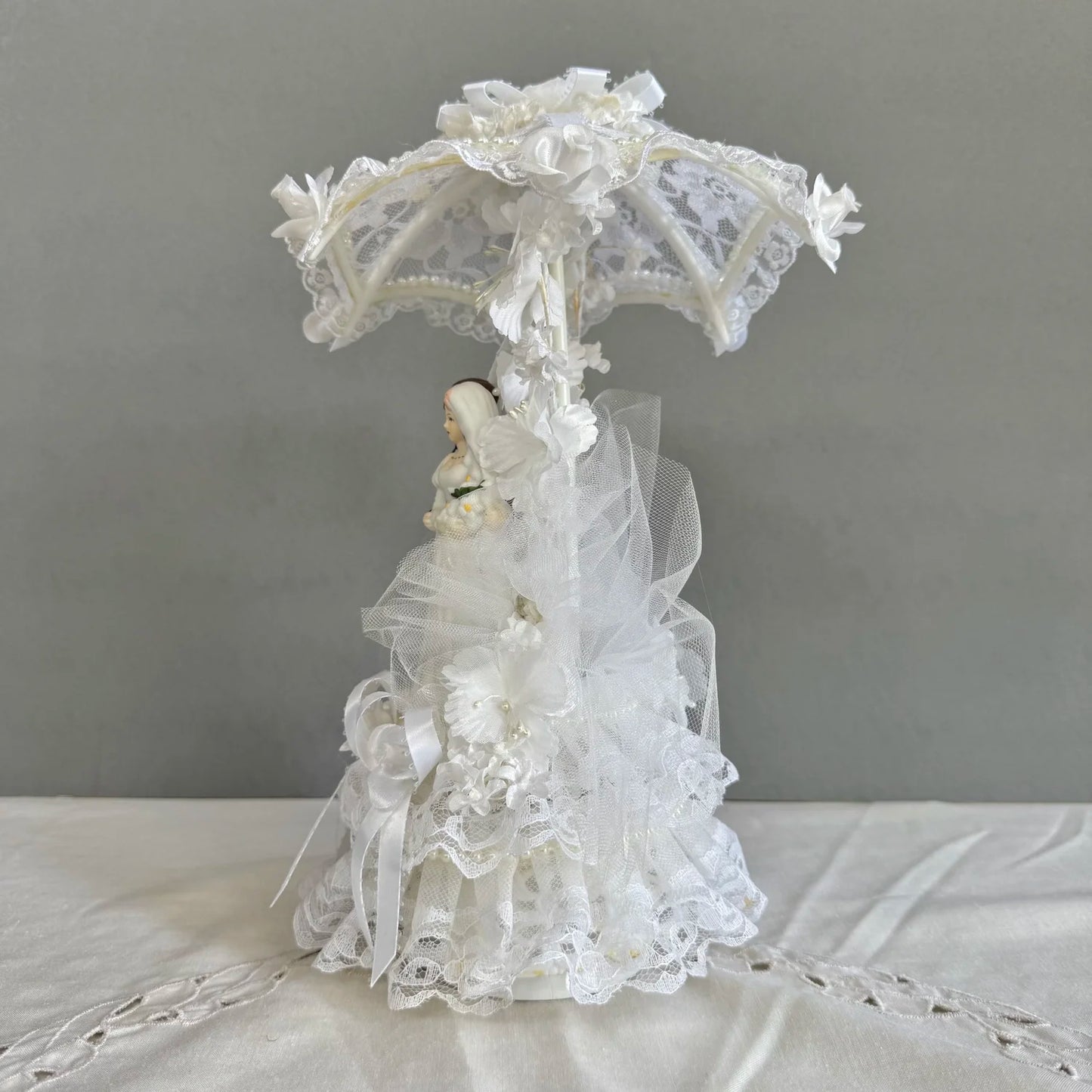 Vintage Ornate Lace Umbrella Cake Topper