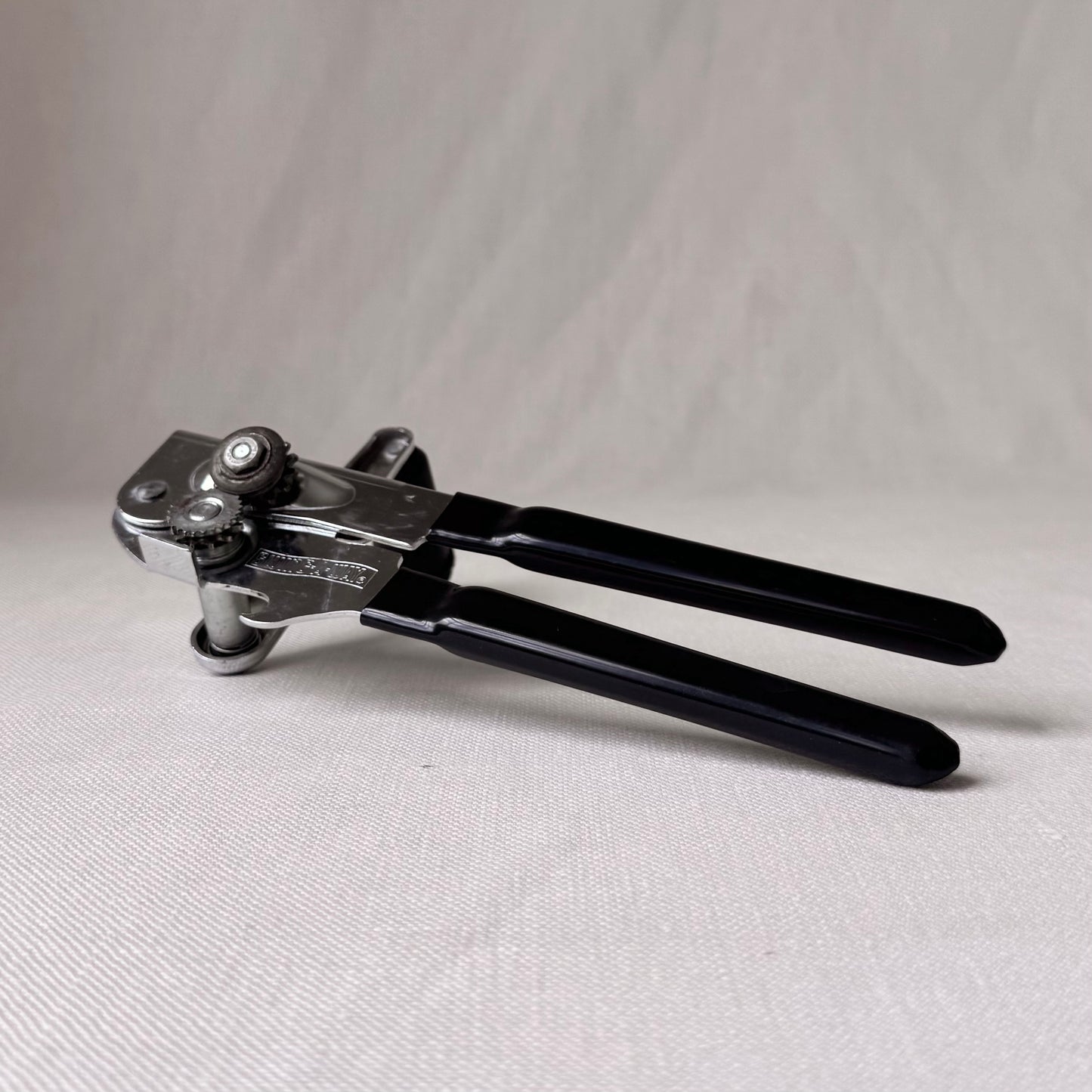 Vintage Swing-A-Way Can Opener