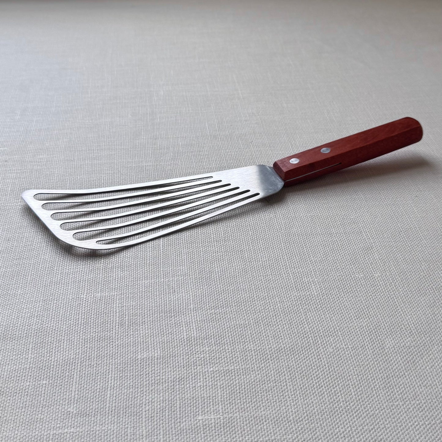 New - Fish Spatula