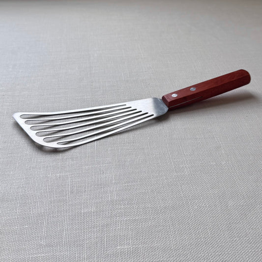New - Fish Spatula