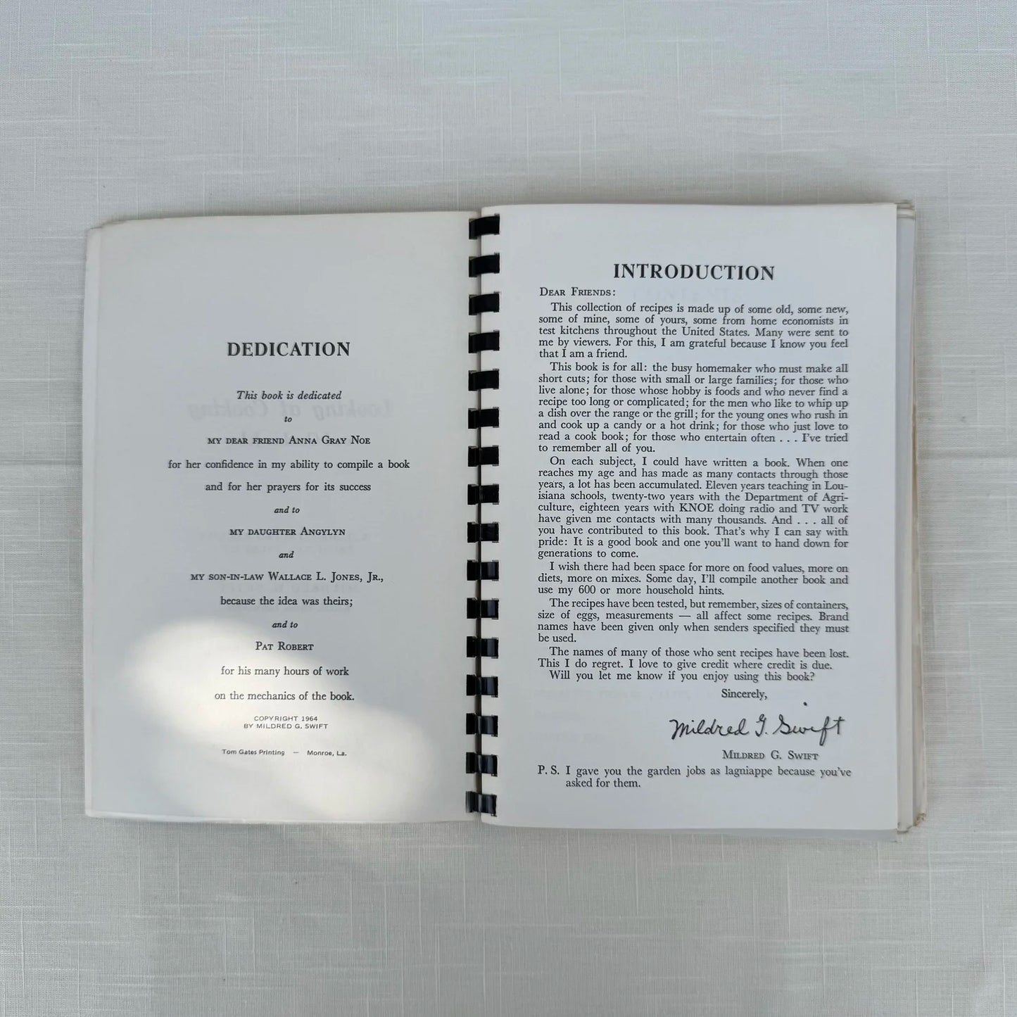 1960's 'Looking To Cooking' Cookbook