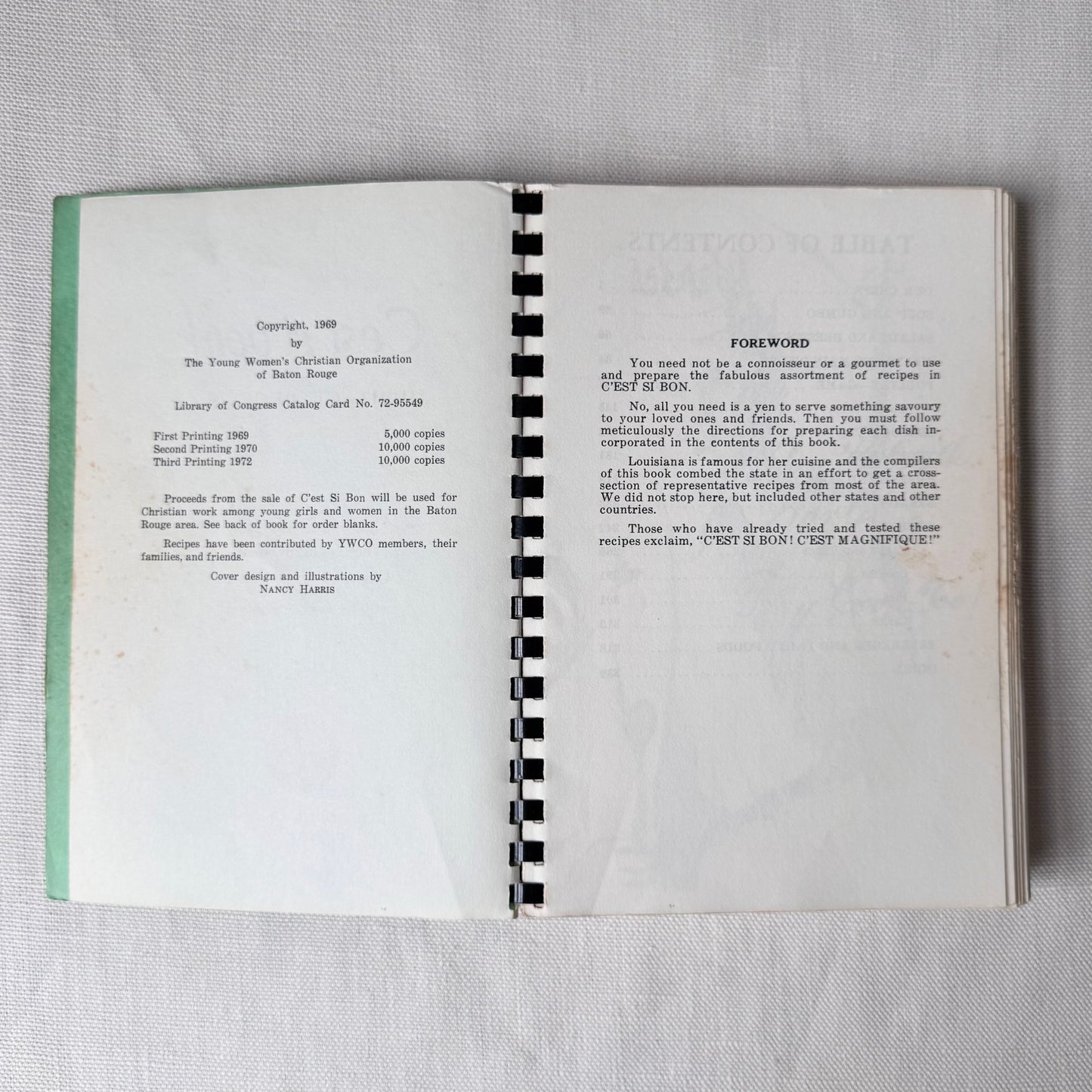 1st Edition 'C'est Si Bon' Green Spiral Bound Cookbook