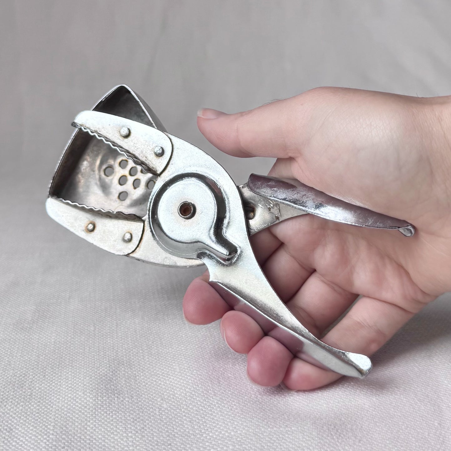 MCM Aluminum Citrus Squeezer