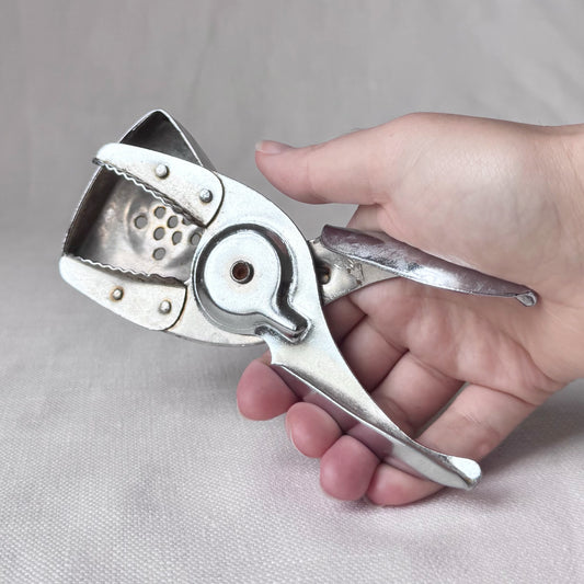 MCM Aluminum Citrus Squeezer