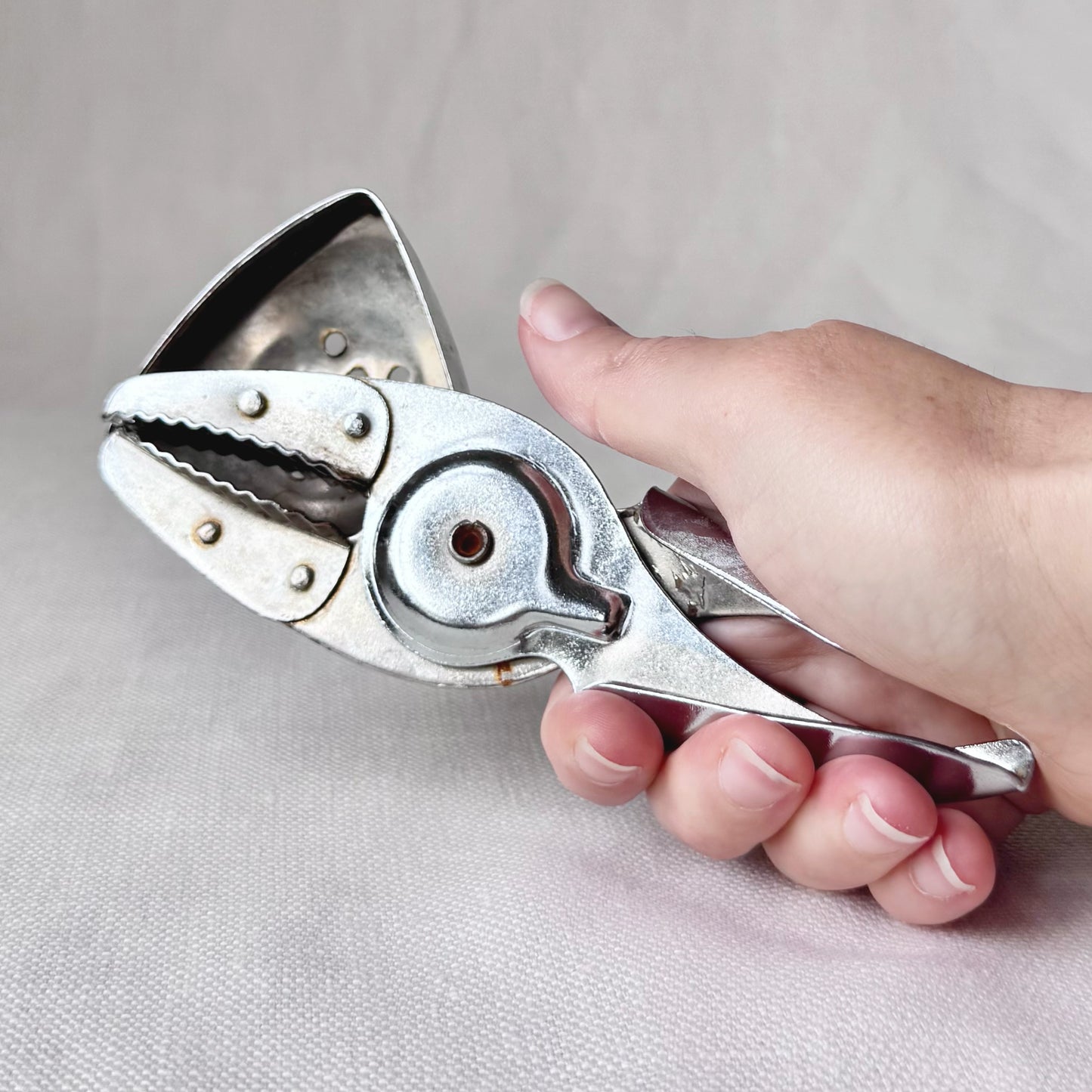 MCM Aluminum Citrus Squeezer
