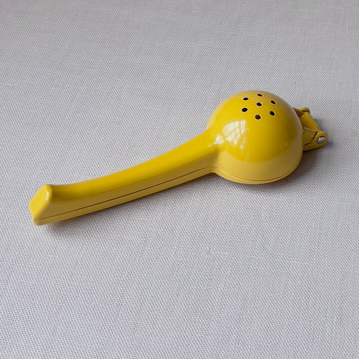 New - Lemon Squeezer
