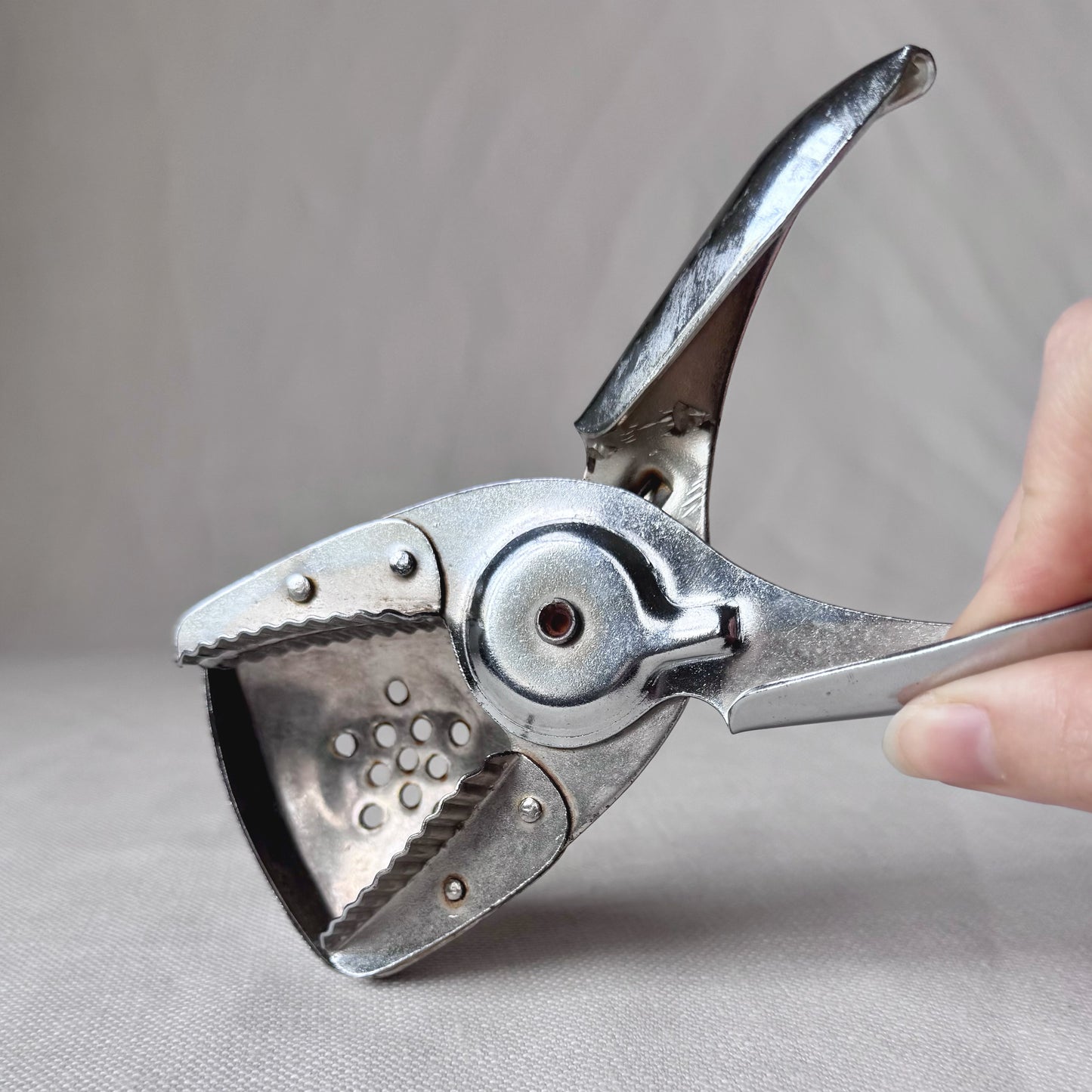 MCM Aluminum Citrus Squeezer
