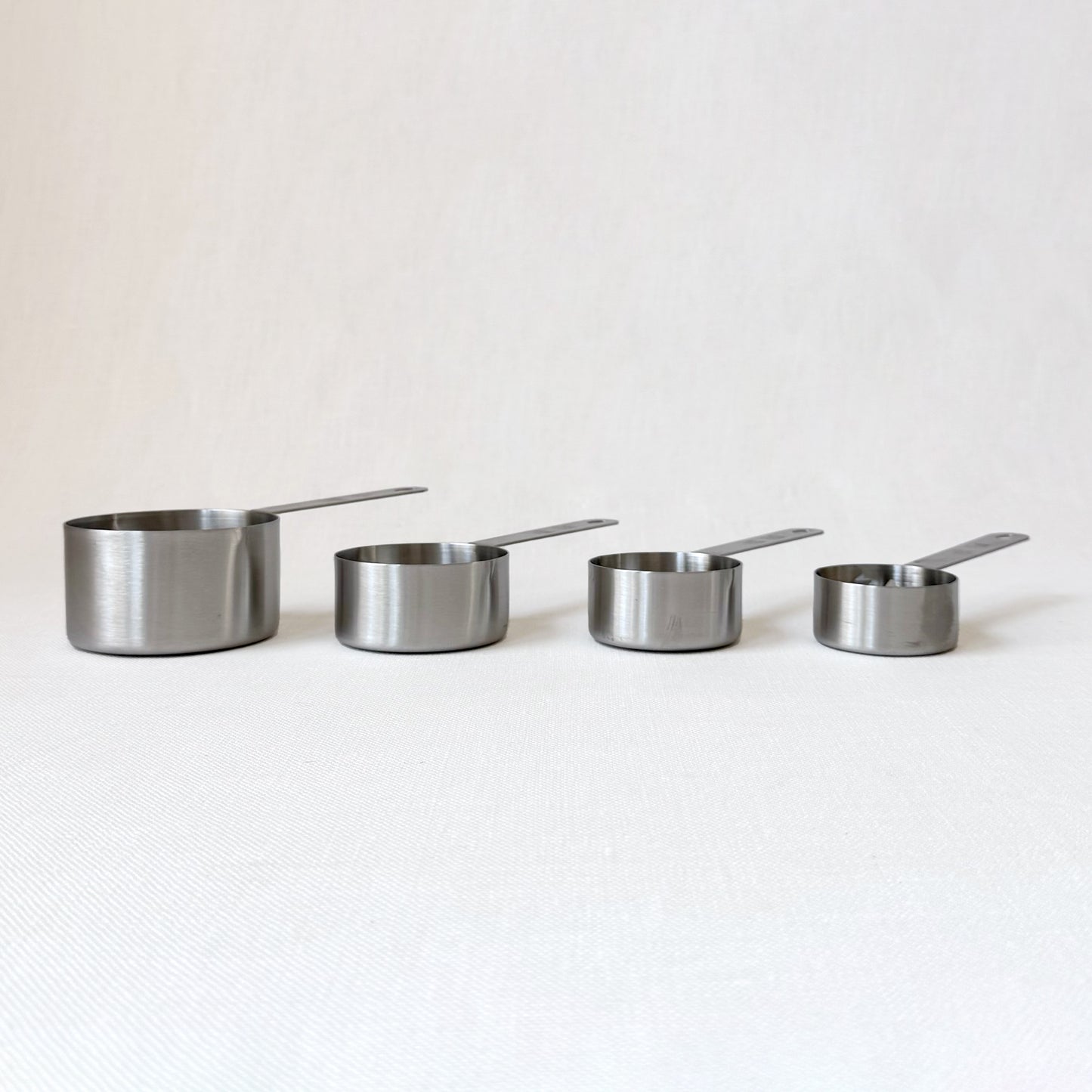 New - Measuring Cup w/ Pour Spouts Set of 4