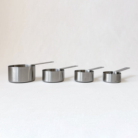 New - Measuring Cup w/ Pour Spouts Set of 4