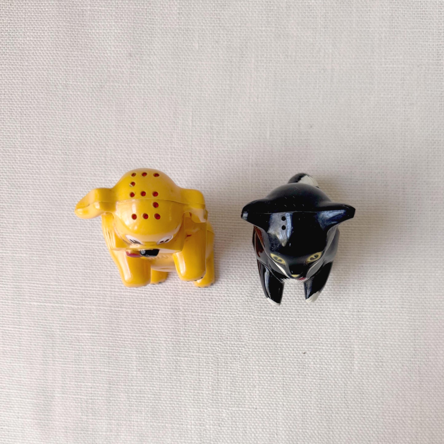 1960's 'Fido & Fifi' S + P Shaker Set