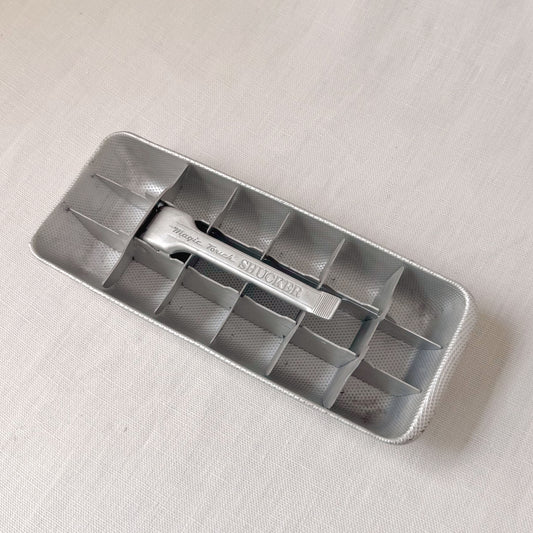 1950's 'Magic Touch Shucker' Ice Cube Tray
