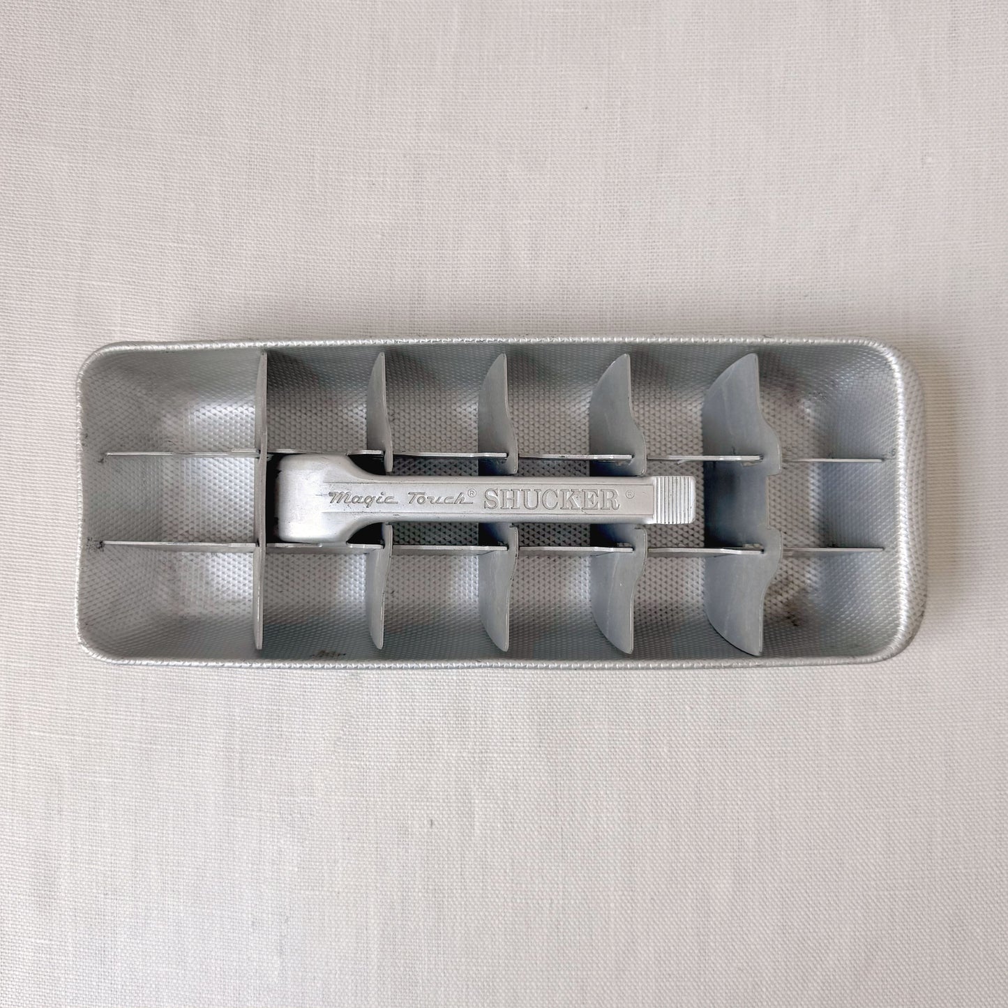 1950's 'Magic Touch Shucker' Ice Cube Tray