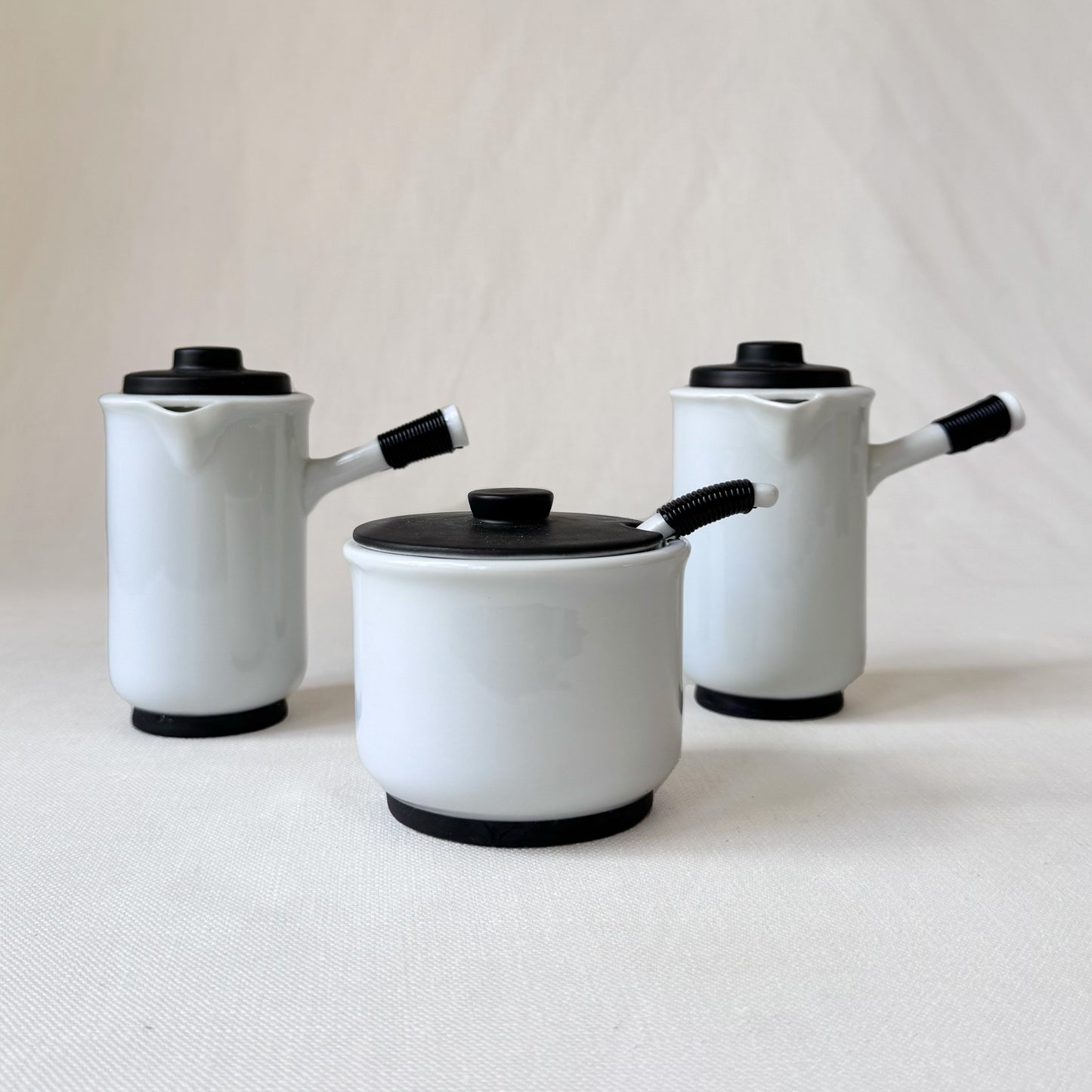 'Holt Howard' Minimalist Black & White Tea Set