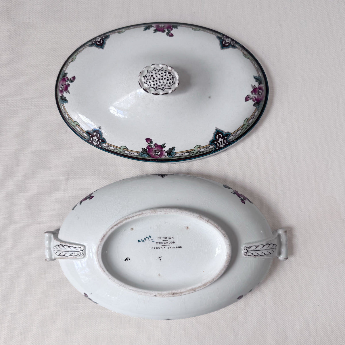 Antique Wedgewood 'Denbigh' Soup Tureen